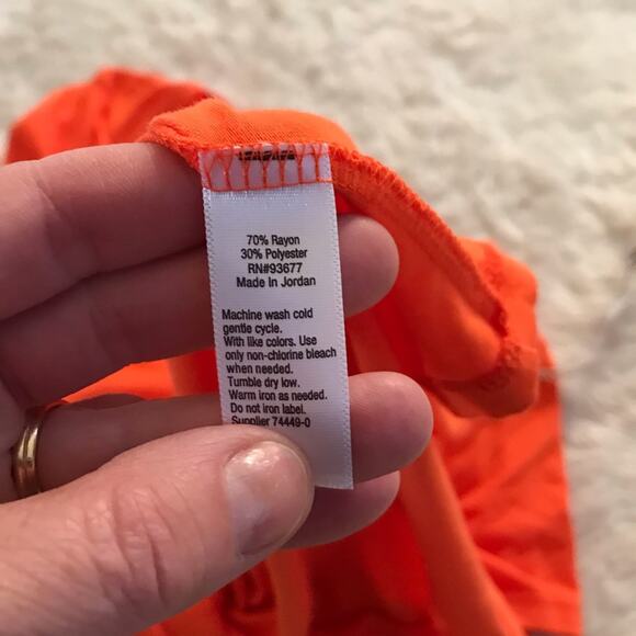 a.n.a orange scoop neck soft t shirt size small NWT - Picture 6 of 6